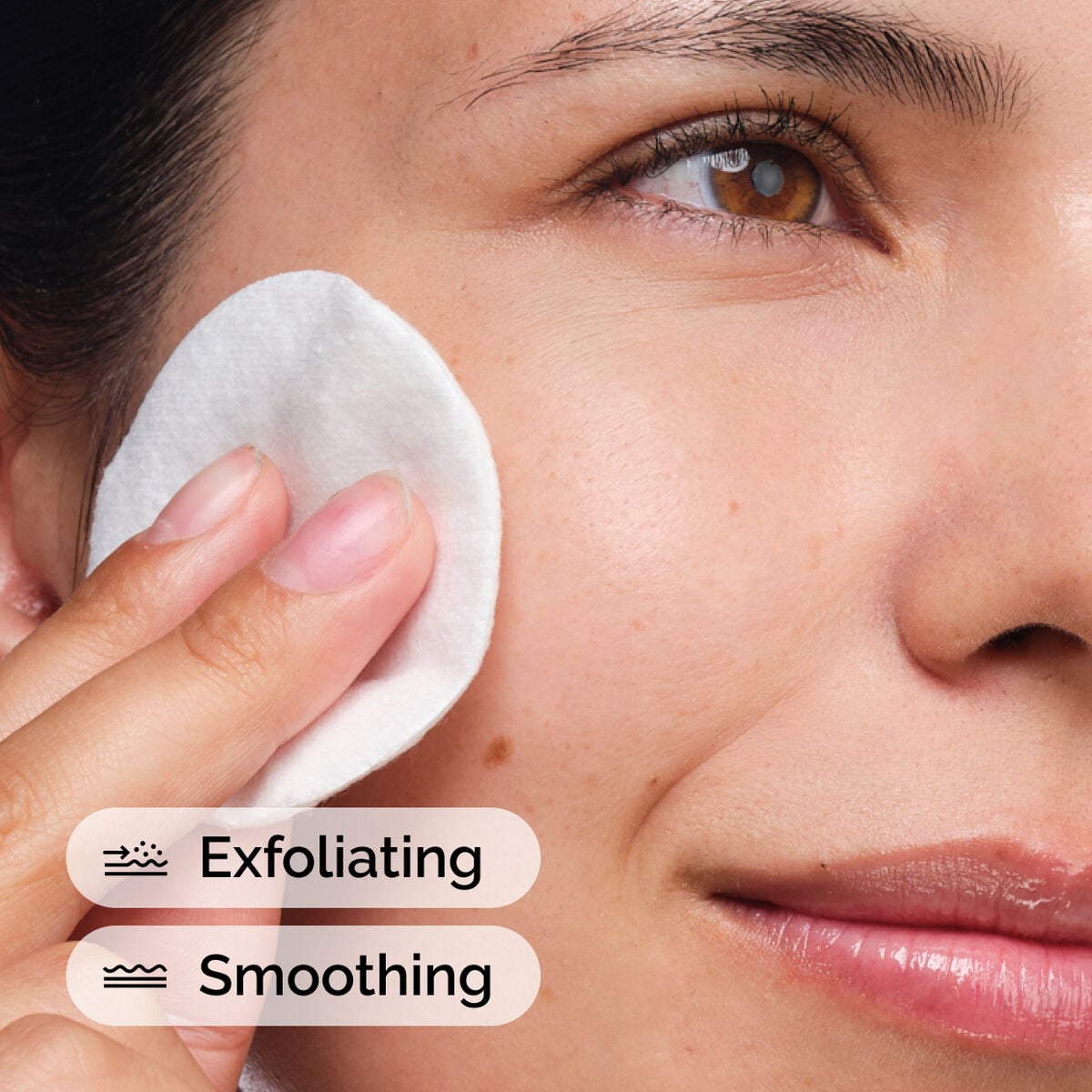 glycolic-acid-7-exfoliating-toner-t8 ord-glycolic-acid-exfoliating-toner-model-application-with-benefits.jpg